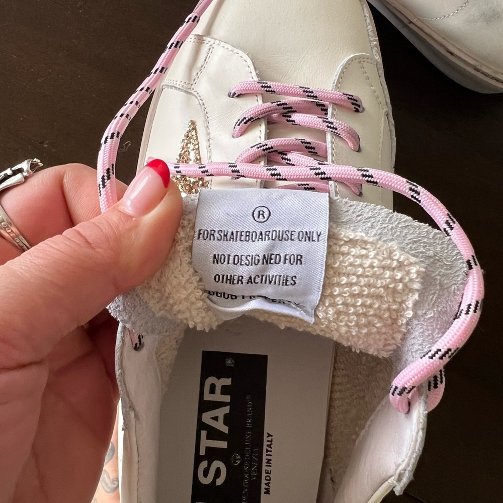 Golden Goose White Sneakers with Gold Star and Pink Laces - Picture 3 of 7